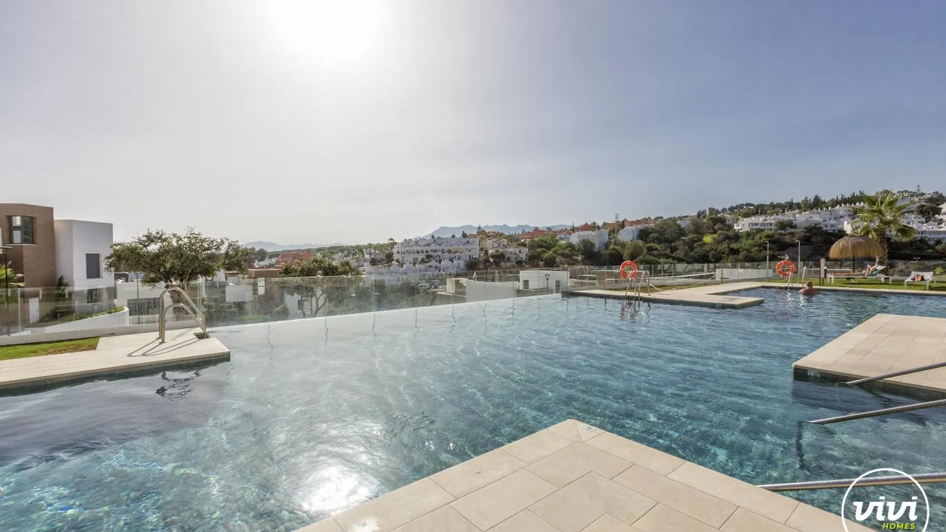 Zoey - Pool, Gym, Terrace & Golf Villa Marbella